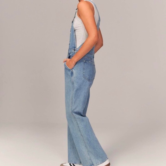 Abercrombie & Fitch Light Blue Denim Overalls - Picture 4 of 6
